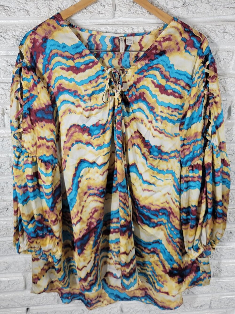 Cato Cold Shoulder Watercolor Top Women 26W 28W Crisscross Cold Shoulder WAT106E